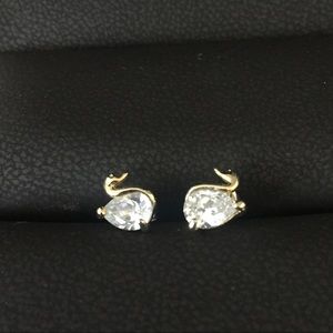 NWOT  Beautiful gold tone swan earrings with CZ
